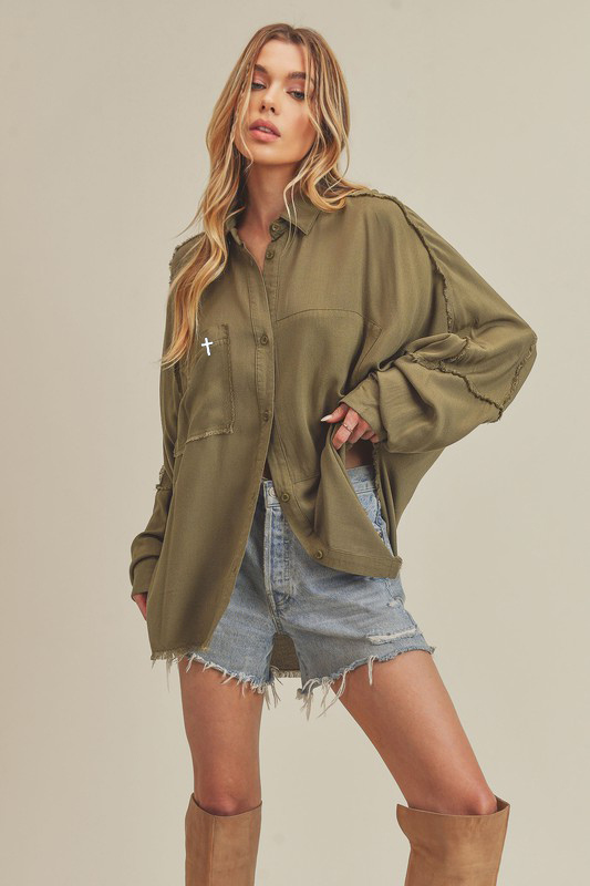 Phoebe Top in Olive